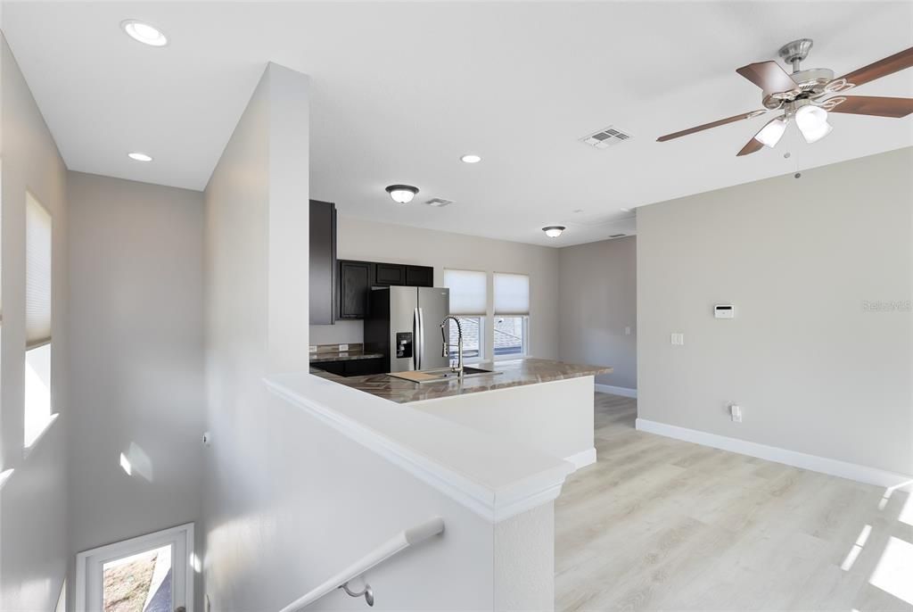 Active With Contract: $1,700 (1 beds, 1 baths, 662 Square Feet)