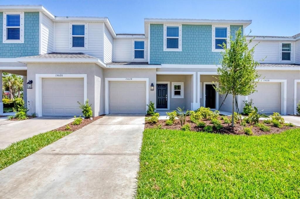 For Rent: $2,050 (3 beds, 2 baths, 1373 Square Feet)