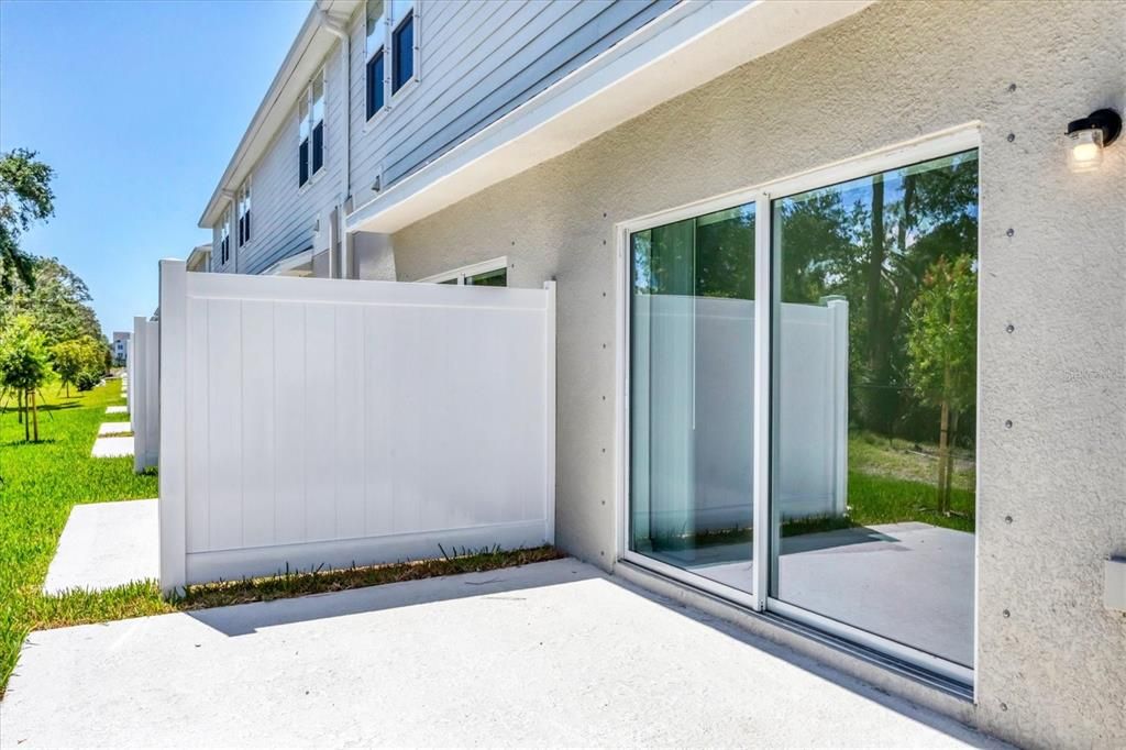 For Rent: $2,050 (3 beds, 2 baths, 1373 Square Feet)