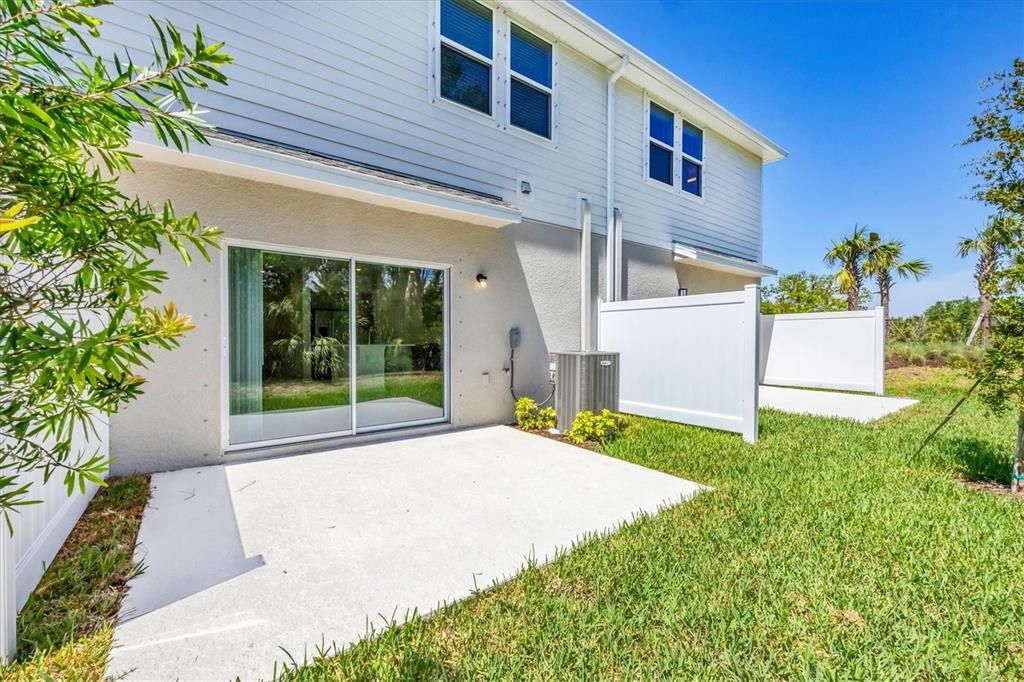 For Rent: $2,050 (3 beds, 2 baths, 1373 Square Feet)