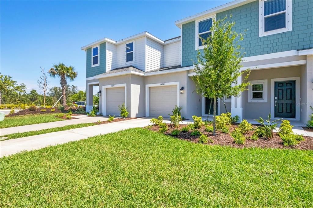 For Rent: $2,050 (3 beds, 2 baths, 1373 Square Feet)
