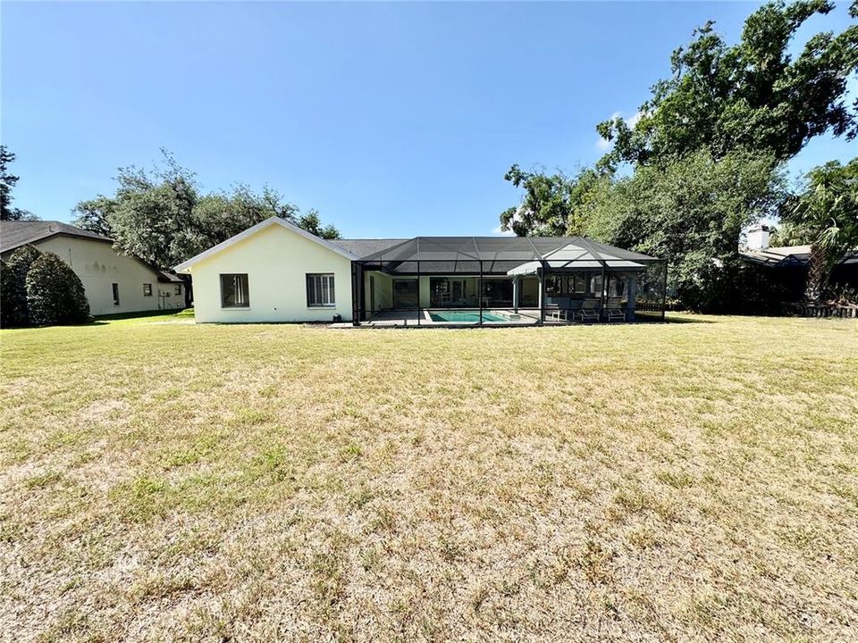 For Sale: $529,900 (4 beds, 2 baths, 2567 Square Feet)