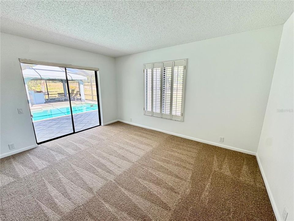 For Sale: $529,900 (4 beds, 2 baths, 2567 Square Feet)