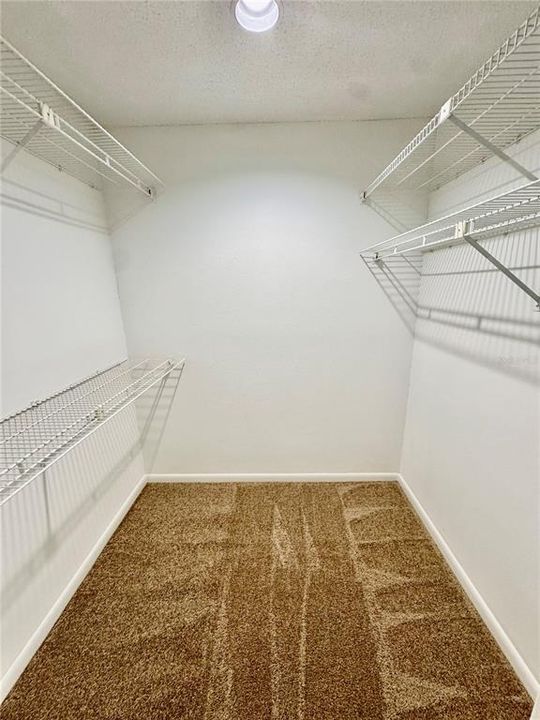 For Sale: $529,900 (4 beds, 2 baths, 2567 Square Feet)