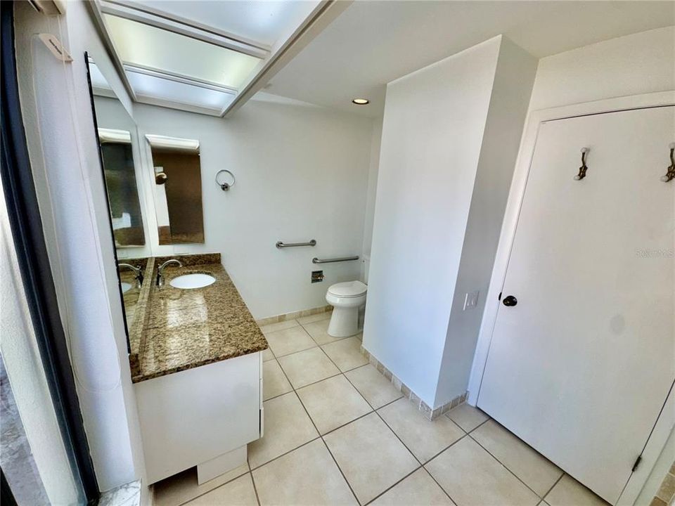 For Sale: $529,900 (4 beds, 2 baths, 2567 Square Feet)