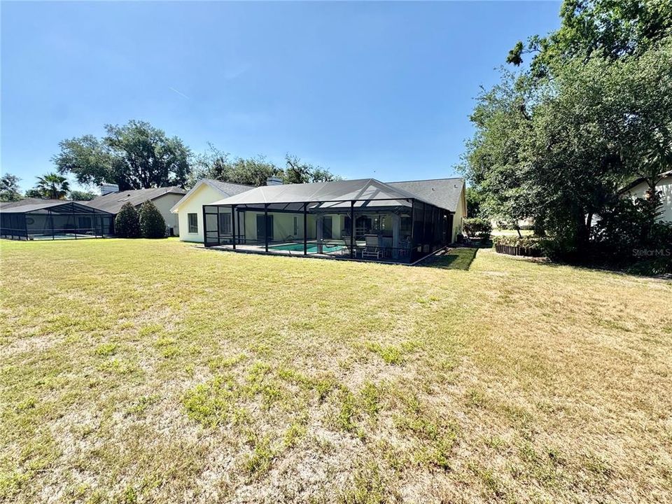 For Sale: $529,900 (4 beds, 2 baths, 2567 Square Feet)