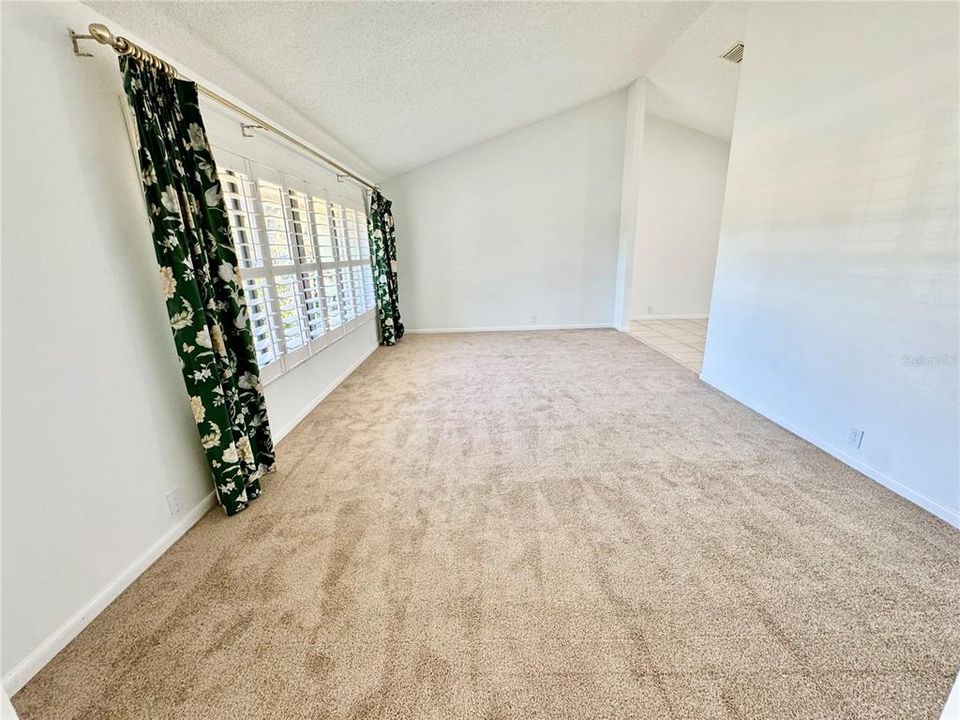 For Sale: $529,900 (4 beds, 2 baths, 2567 Square Feet)