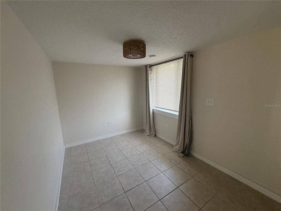 Activo con contrato: $237,000 (3 camas, 2 baños, 1178 Pies cuadrados)