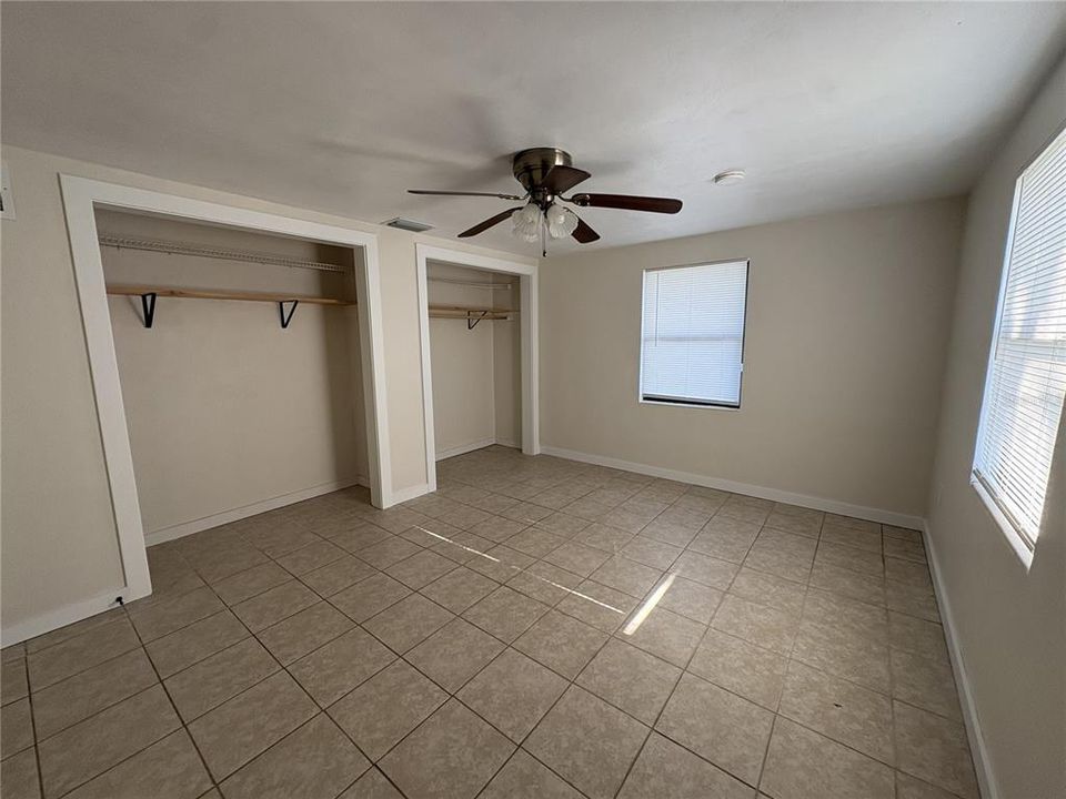 Activo con contrato: $237,000 (3 camas, 2 baños, 1178 Pies cuadrados)