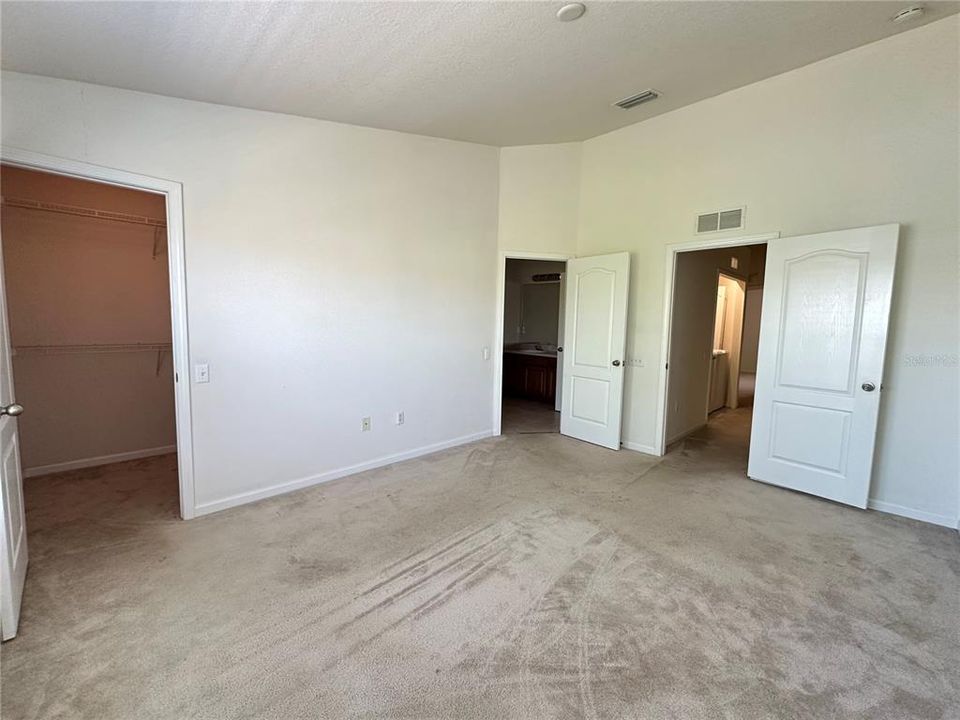 Activo con contrato: $299,000 (3 camas, 2 baños, 1644 Pies cuadrados)