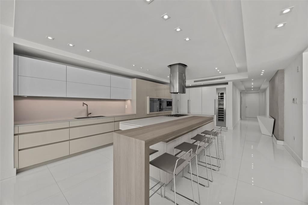 En Venta: $9,000,000 (6 camas, 7 baños, 8000 Pies cuadrados)
