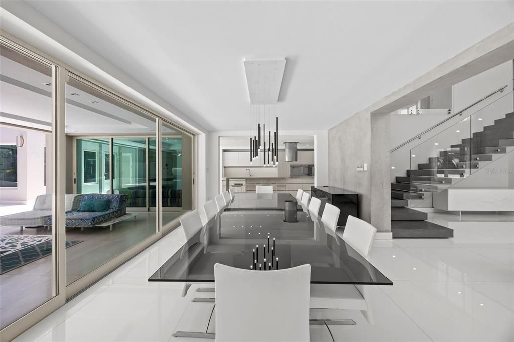 En Venta: $9,000,000 (6 camas, 7 baños, 8000 Pies cuadrados)