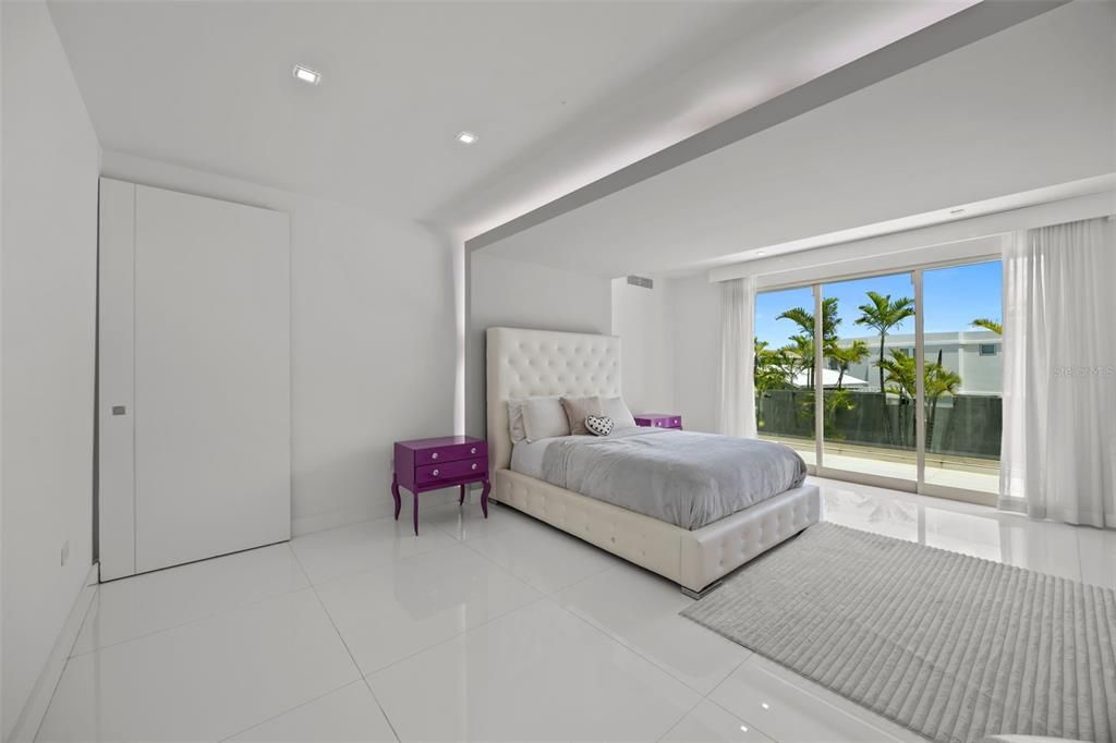 En Venta: $9,000,000 (6 camas, 7 baños, 8000 Pies cuadrados)
