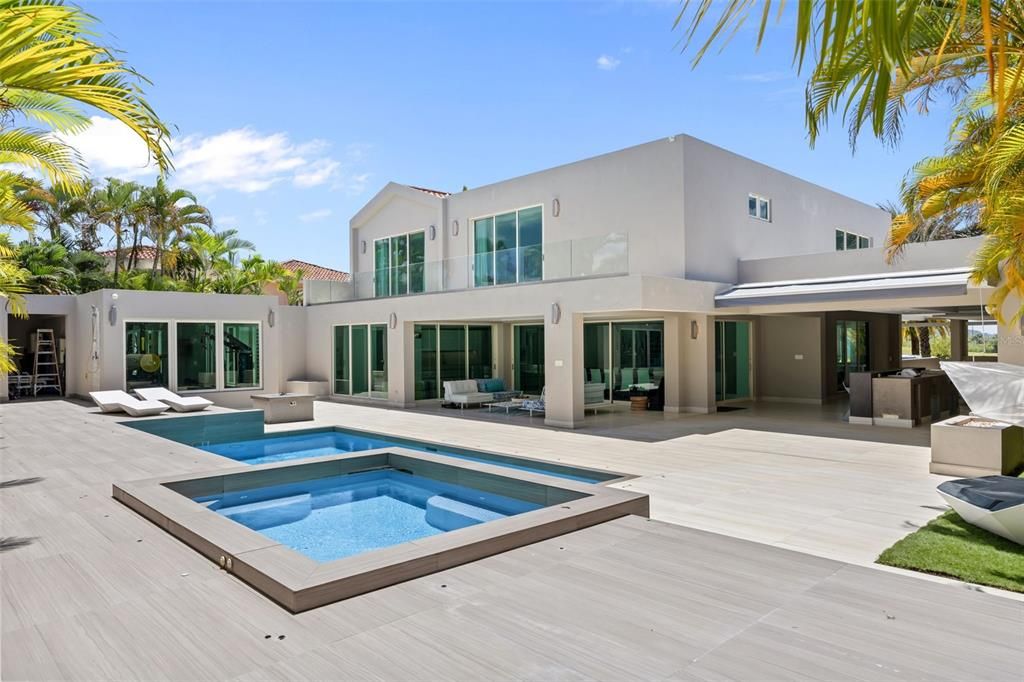 En Venta: $9,000,000 (6 camas, 7 baños, 8000 Pies cuadrados)