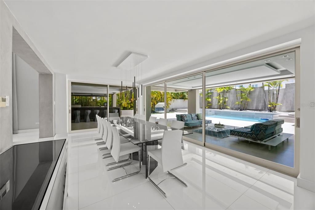 En Venta: $9,000,000 (6 camas, 7 baños, 8000 Pies cuadrados)