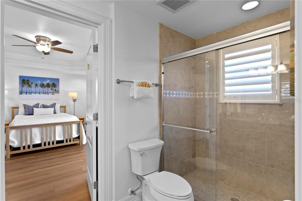 For Sale: $4,250,000 (5 beds, 4 baths, 5100 Square Feet)