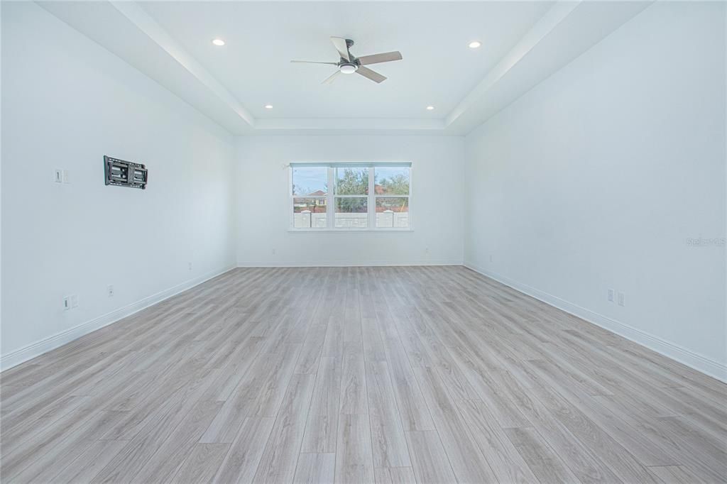 En Renta: $5,900 (4 camas, 3 baños, 3847 Pies cuadrados)