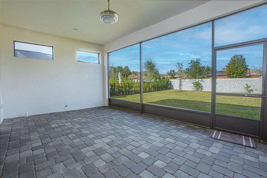 En Renta: $5,900 (4 camas, 3 baños, 3847 Pies cuadrados)