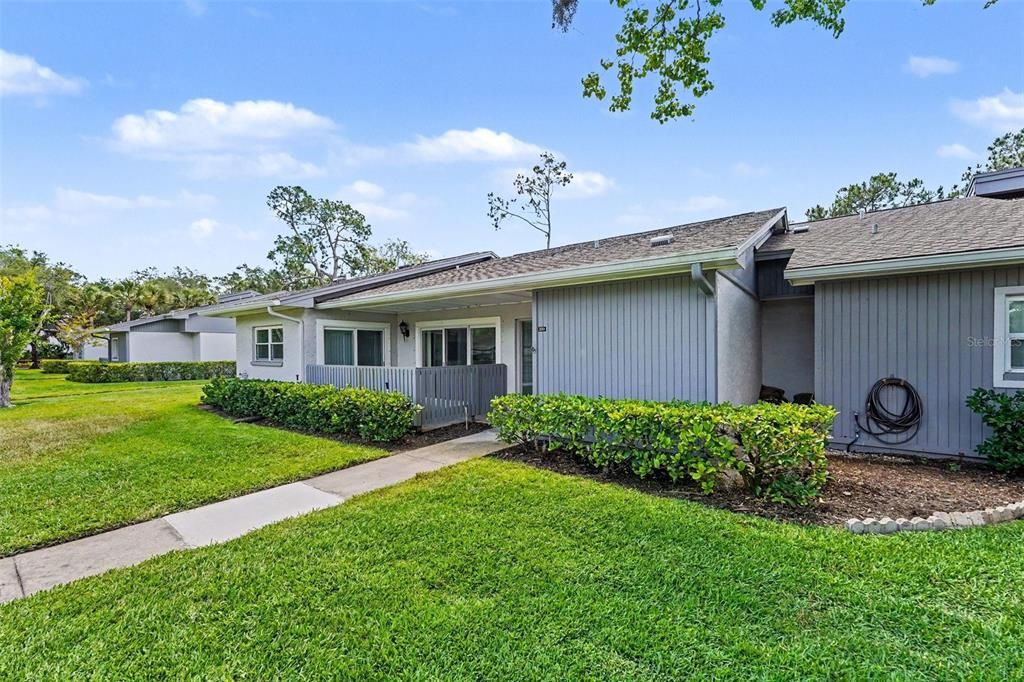 For Sale: $265,000 (2 beds, 2 baths, 1250 Square Feet)