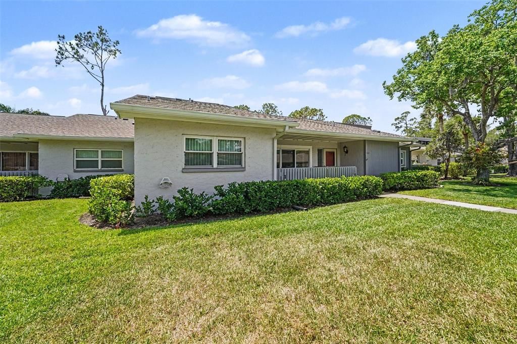 For Sale: $265,000 (2 beds, 2 baths, 1250 Square Feet)