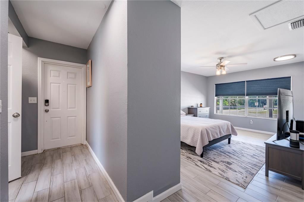For Sale: $460,000 (3 beds, 2 baths, 1404 Square Feet)