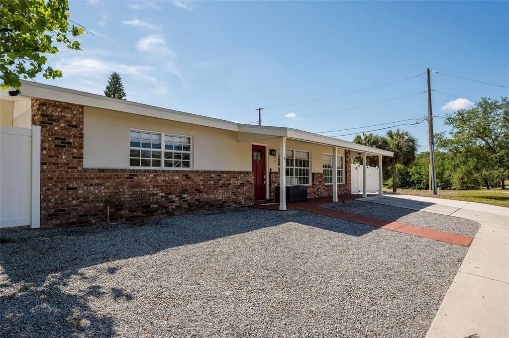 For Sale: $460,000 (3 beds, 2 baths, 1404 Square Feet)