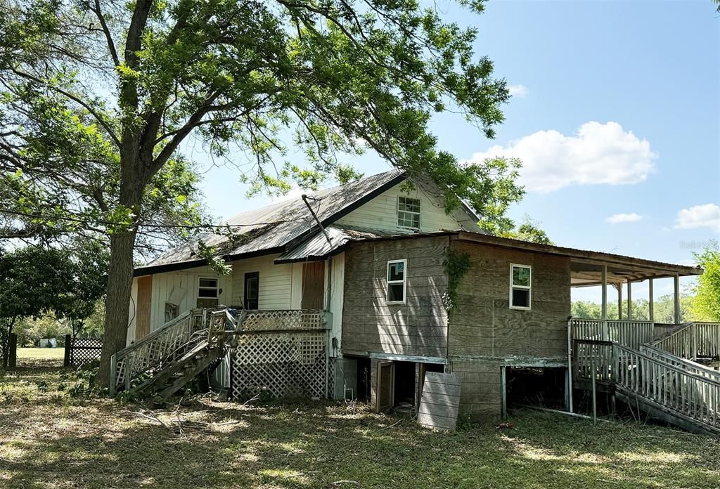 合同活跃: $464,000 (28.79 acres)