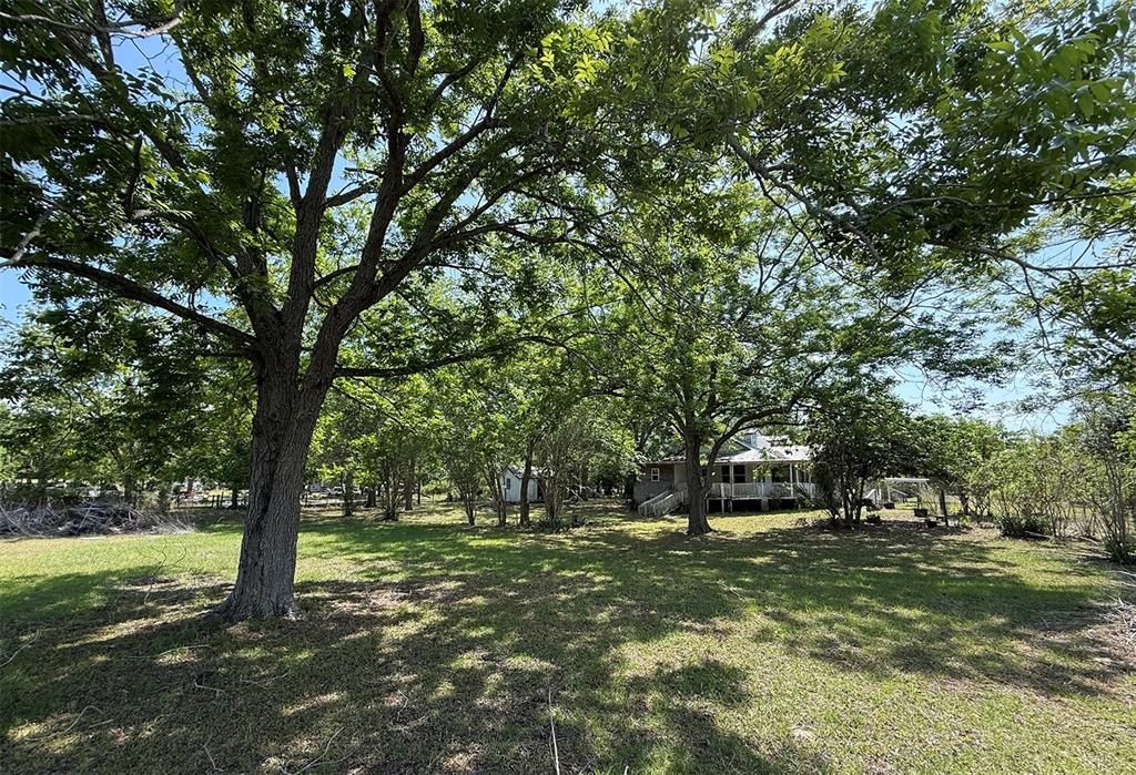 合同活跃: $464,000 (28.79 acres)