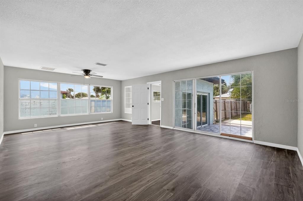 For Sale: $499,000 (4 beds, 3 baths, 2110 Square Feet)