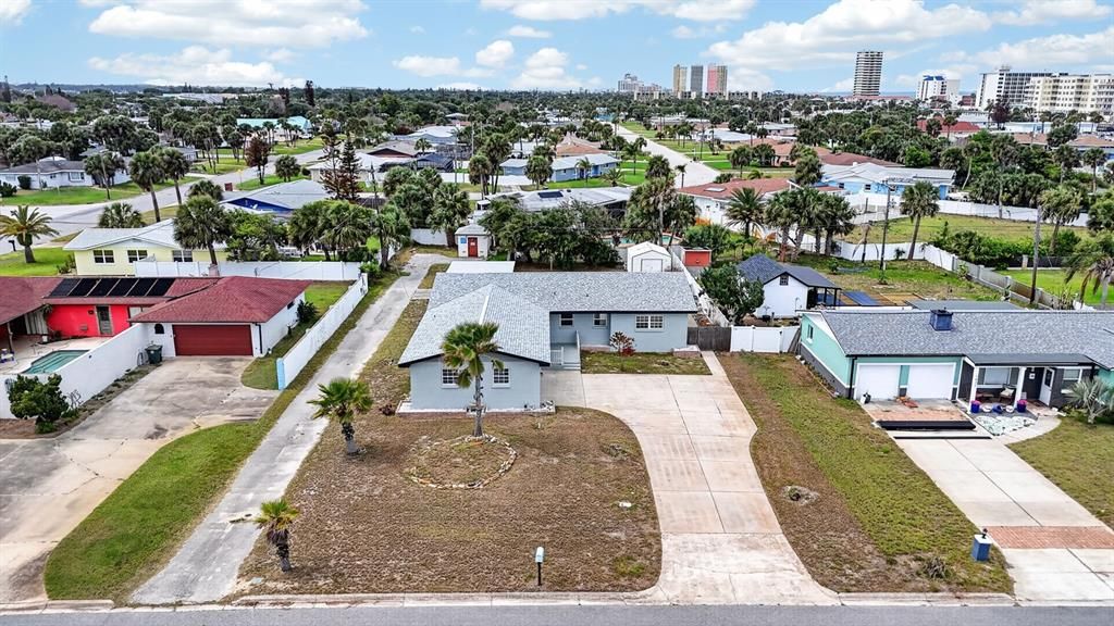 For Sale: $499,000 (4 beds, 3 baths, 2110 Square Feet)