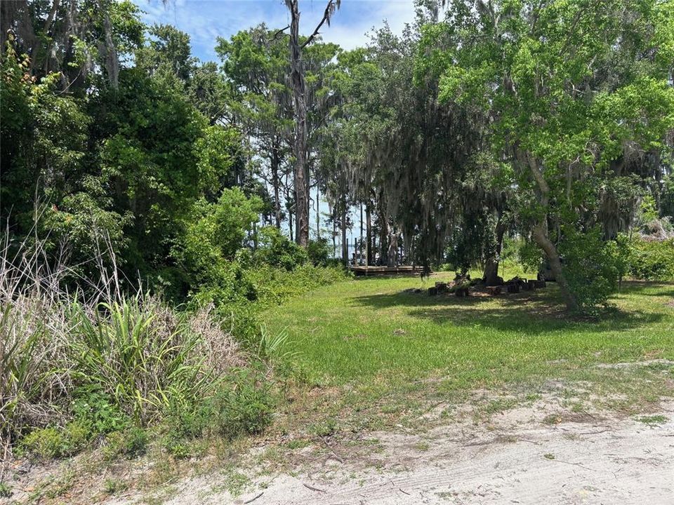 For Sale: $199,900 (2 beds, 2 baths, 960 Square Feet)