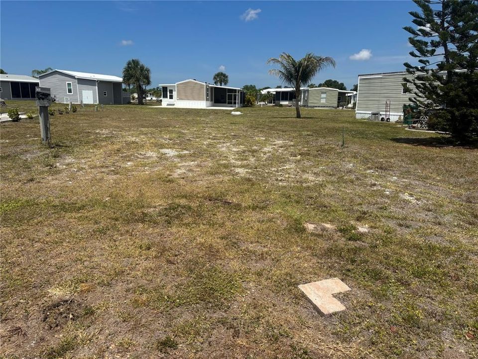 Activo con contrato: $19,900 (0.12 acres)
