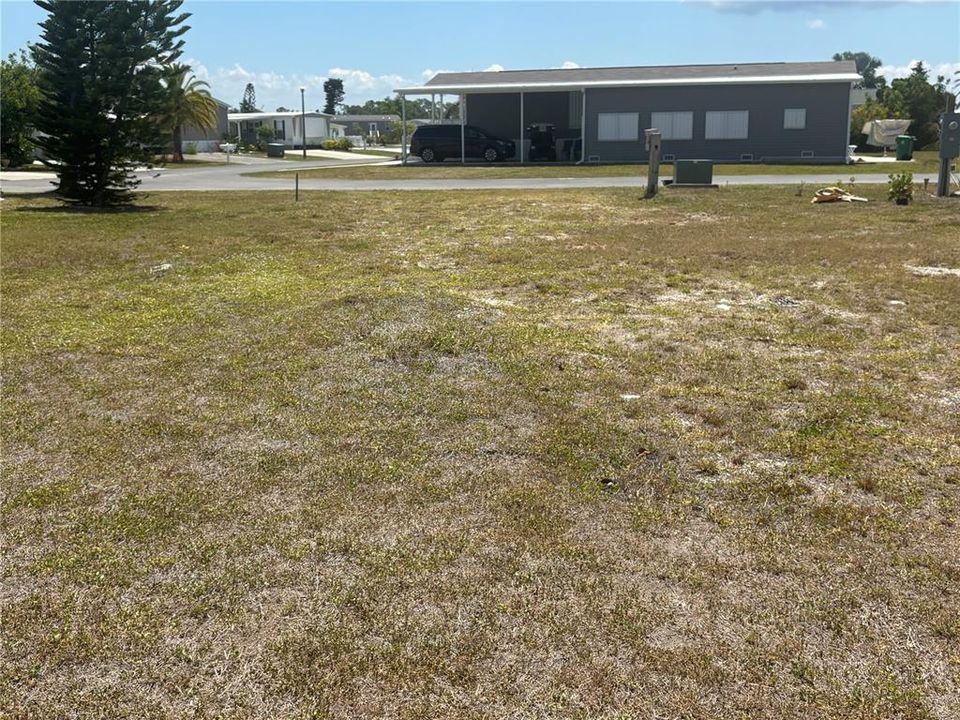 Activo con contrato: $19,900 (0.12 acres)