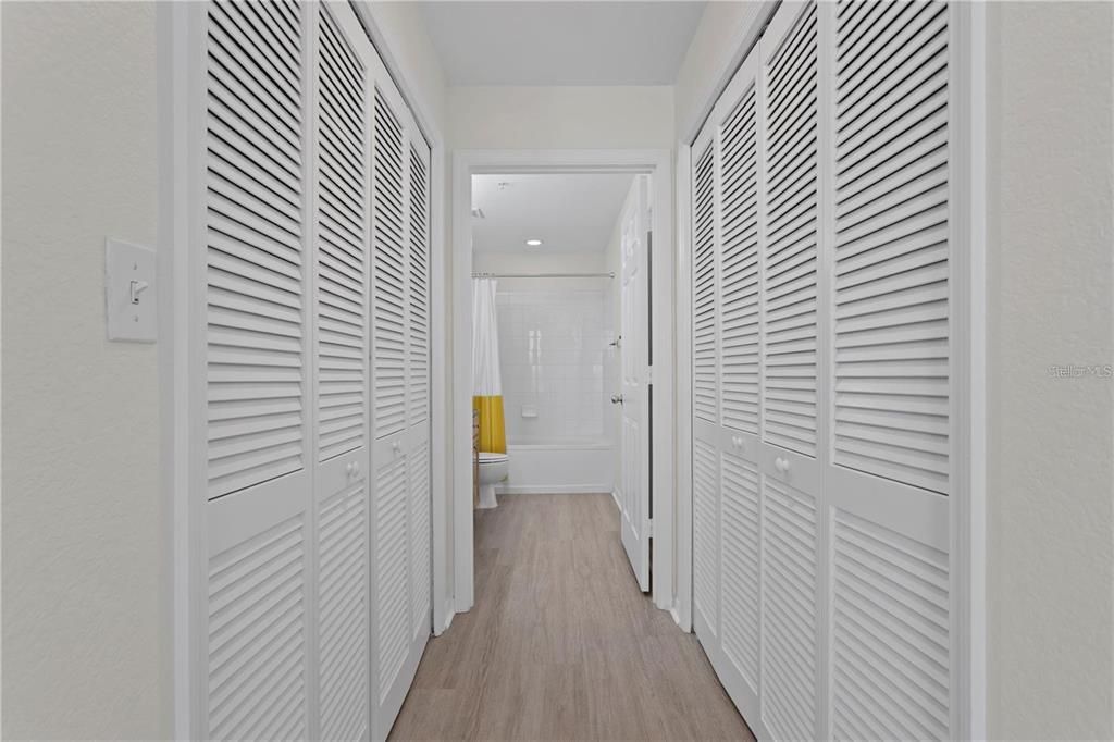 Activo con contrato: $2,800 (2 camas, 2 baños, 962 Pies cuadrados)