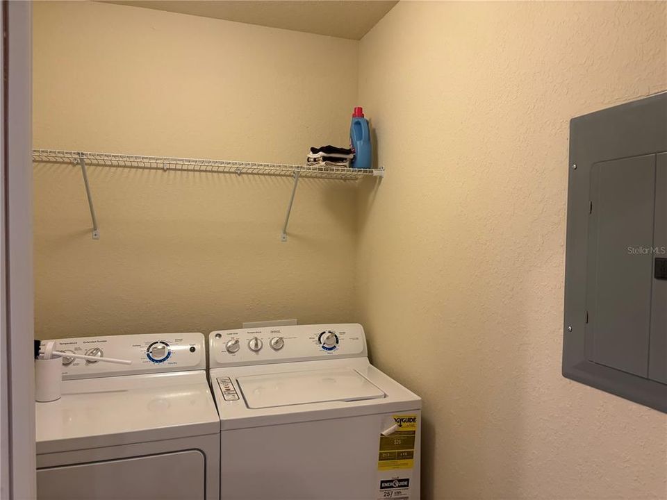 В аренду: $2,500 (3 спален, 2 ванн, 1297 Квадратных фут)