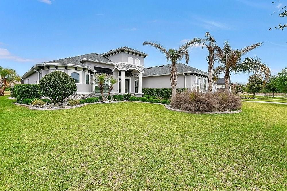 Active With Contract: $888,000 (4 beds, 3 baths, 2545 Square Feet)