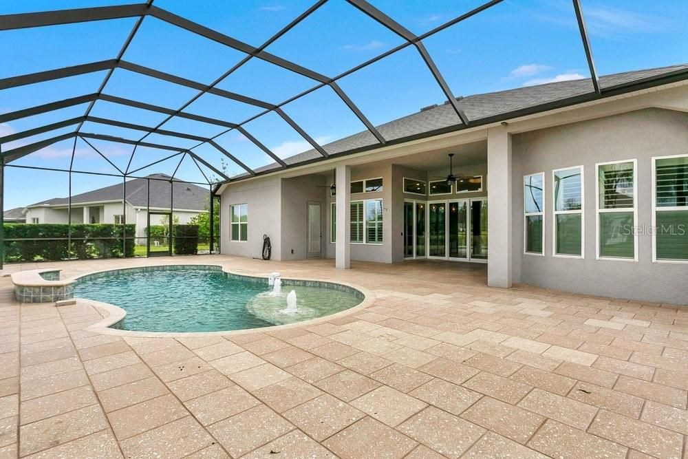 Active With Contract: $888,000 (4 beds, 3 baths, 2545 Square Feet)