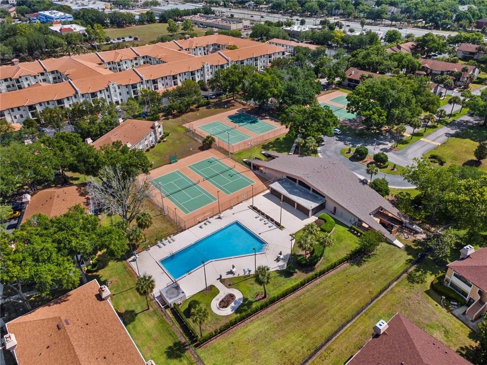 Active With Contract: $175,000 (2 beds, 2 baths, 889 Square Feet)