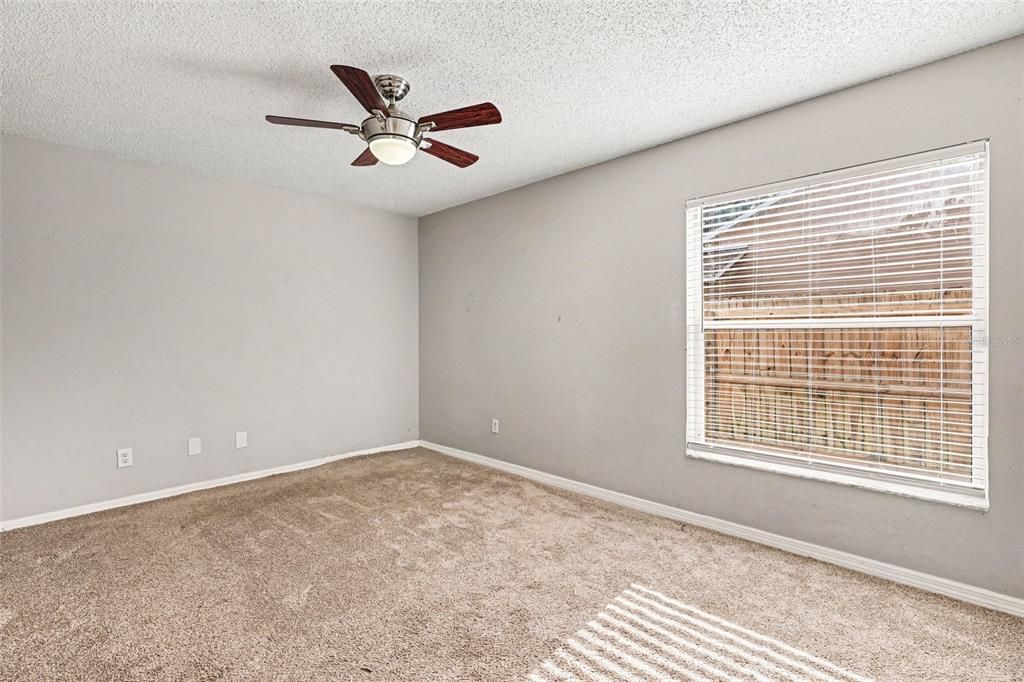For Sale: $275,000 (3 beds, 2 baths, 1565 Square Feet)
