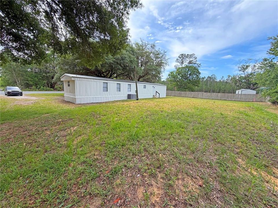 For Sale: $165,500 (3 beds, 2 baths, 1064 Square Feet)