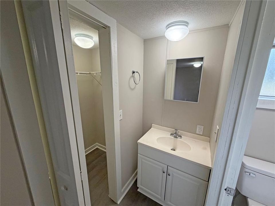For Sale: $165,500 (3 beds, 2 baths, 1064 Square Feet)