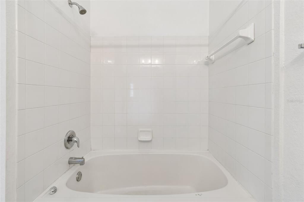 En Venta: $239,900 (2 camas, 2 baños, 1140 Pies cuadrados)