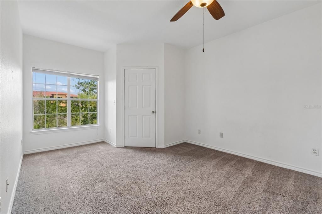 En Venta: $239,900 (2 camas, 2 baños, 1140 Pies cuadrados)