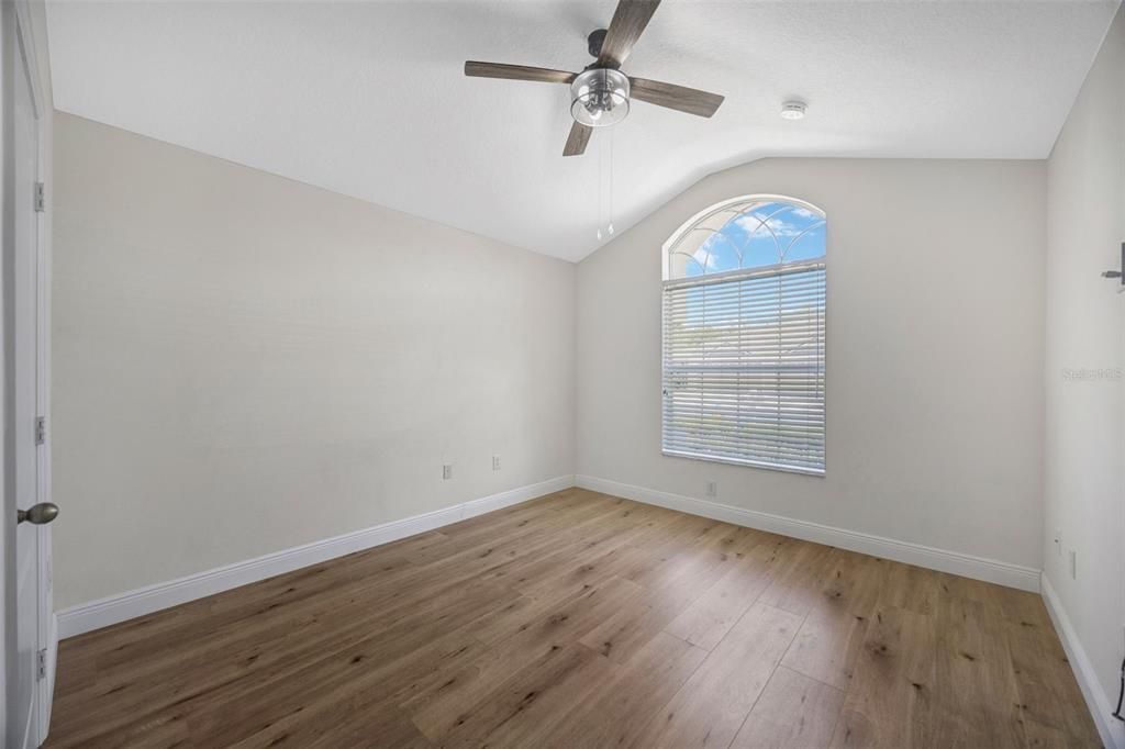 Active With Contract: $314,900 (3 beds, 2 baths, 1713 Square Feet)