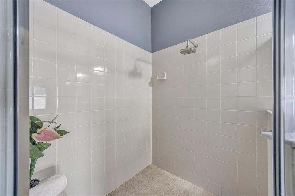 Active With Contract: $314,900 (3 beds, 2 baths, 1713 Square Feet)