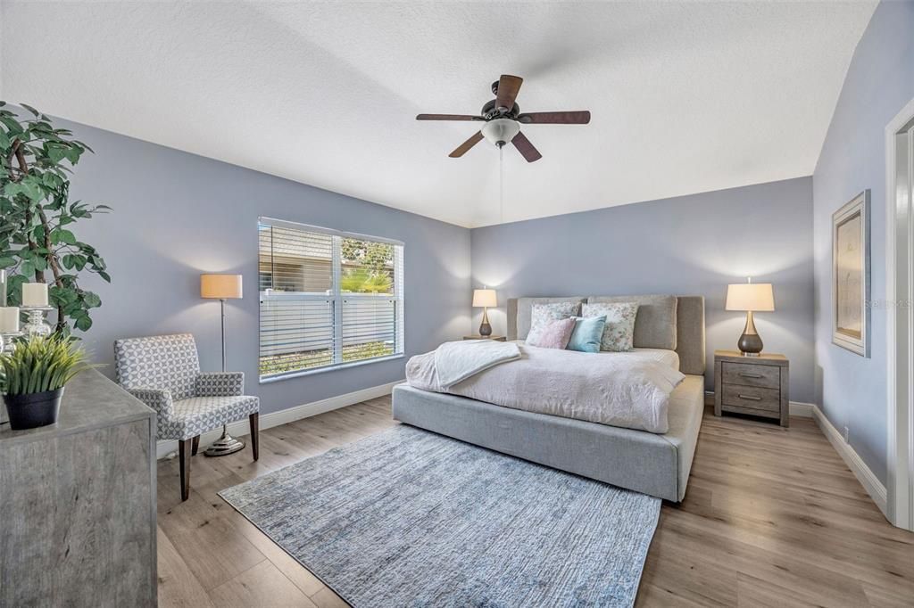 Active With Contract: $314,900 (3 beds, 2 baths, 1713 Square Feet)