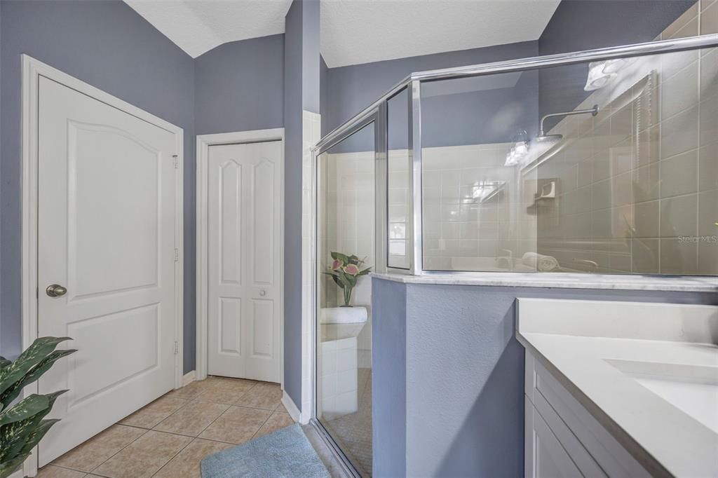 Active With Contract: $314,900 (3 beds, 2 baths, 1713 Square Feet)