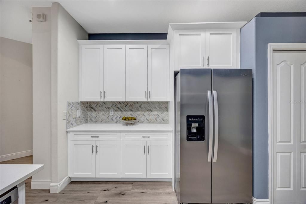 Active With Contract: $314,900 (3 beds, 2 baths, 1713 Square Feet)