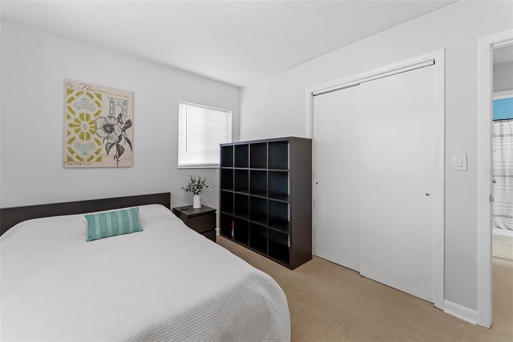 En Venta: $285,000 (3 camas, 1 baños, 855 Pies cuadrados)