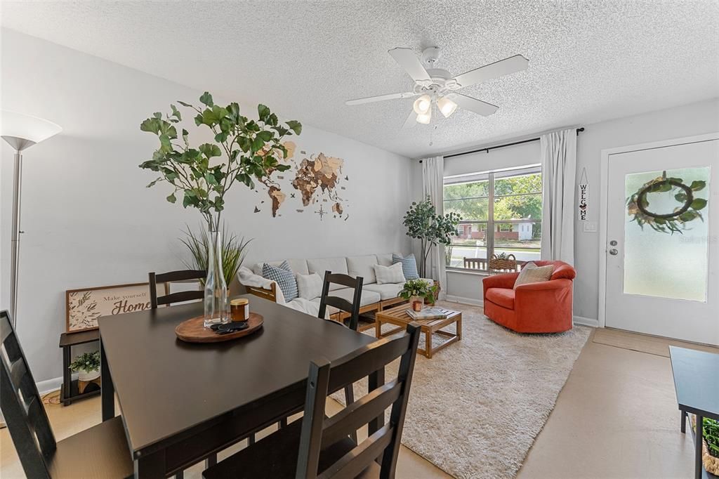 En Venta: $285,000 (3 camas, 1 baños, 855 Pies cuadrados)